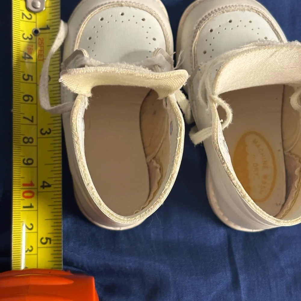 Vintage Cream Baby Walker Shoes‎